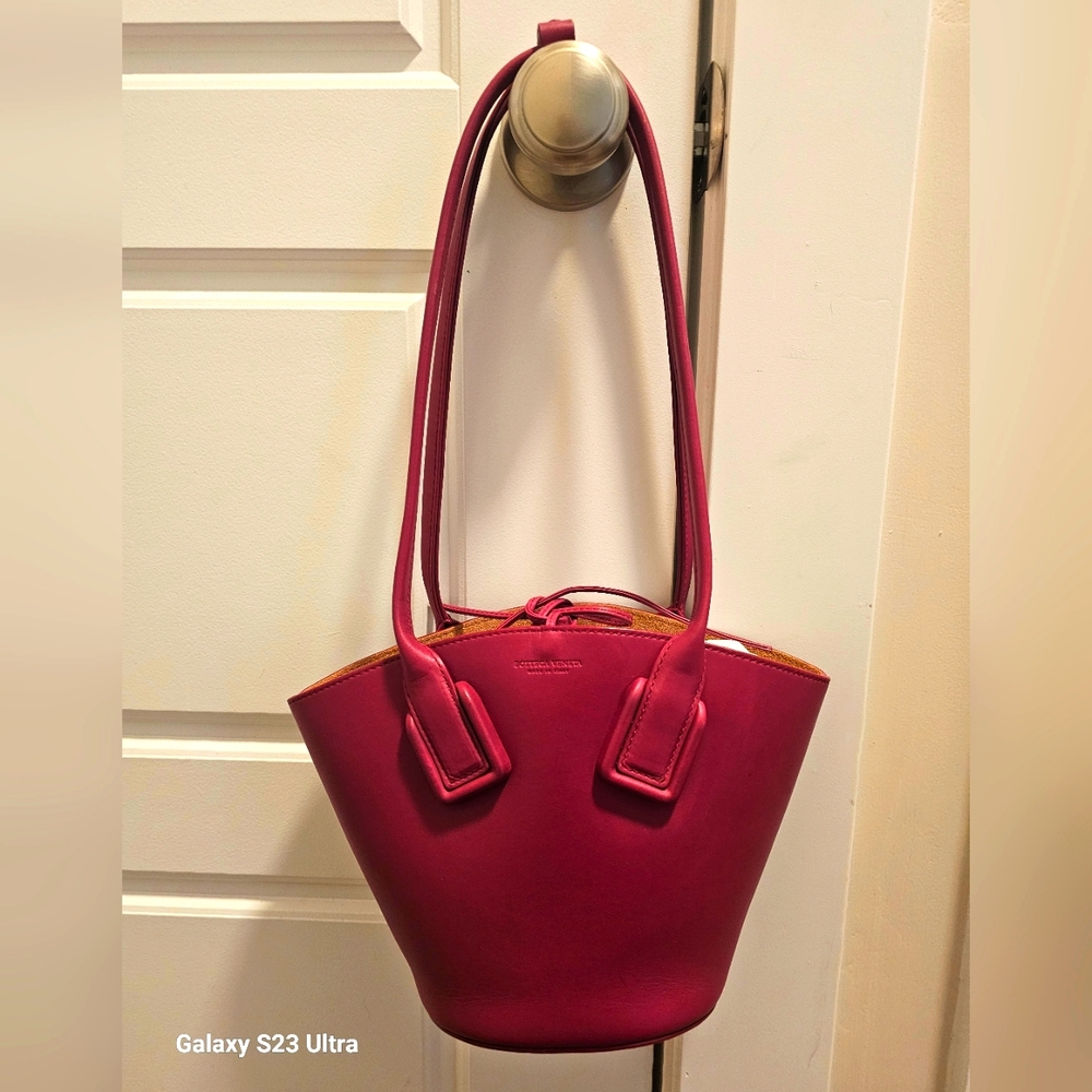Bottega Veneta Small Basket Rare Tote Bag Red